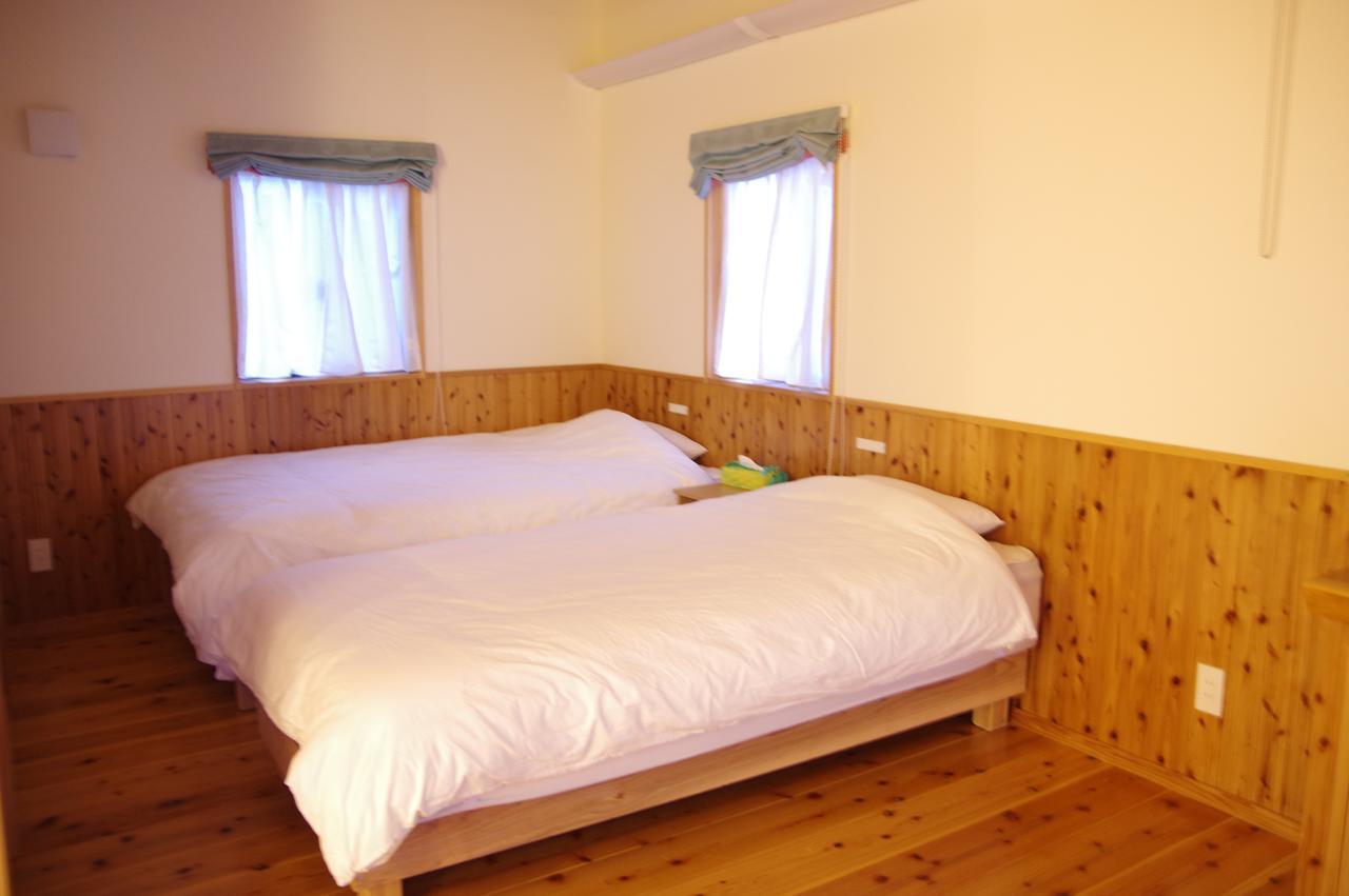 Nakijin Lodge Pensajoya Εξωτερικό φωτογραφία